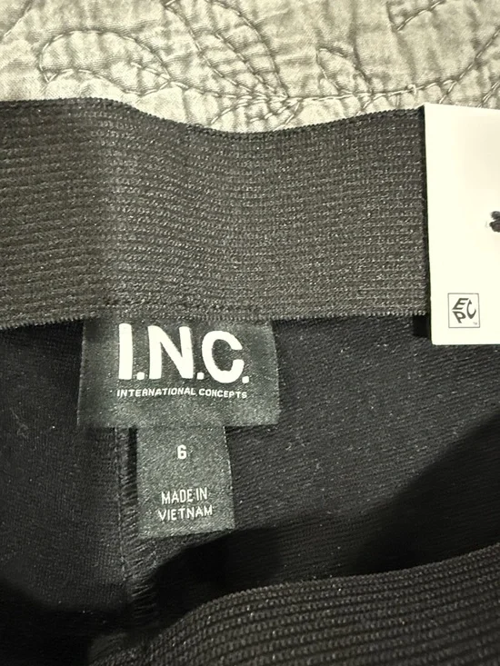 INC International Concepts Black Snake-Print Leggings - Picture 2 of 7